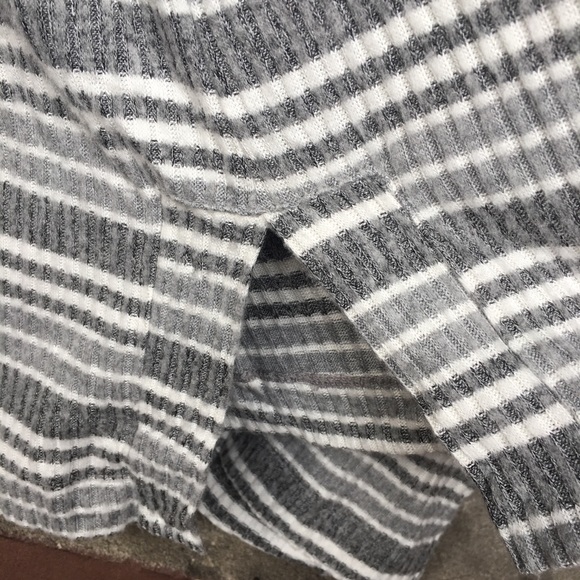 Chico’s Zenergy cozy stripe cowl neck tunic gray 3 - Picture 5 of 8